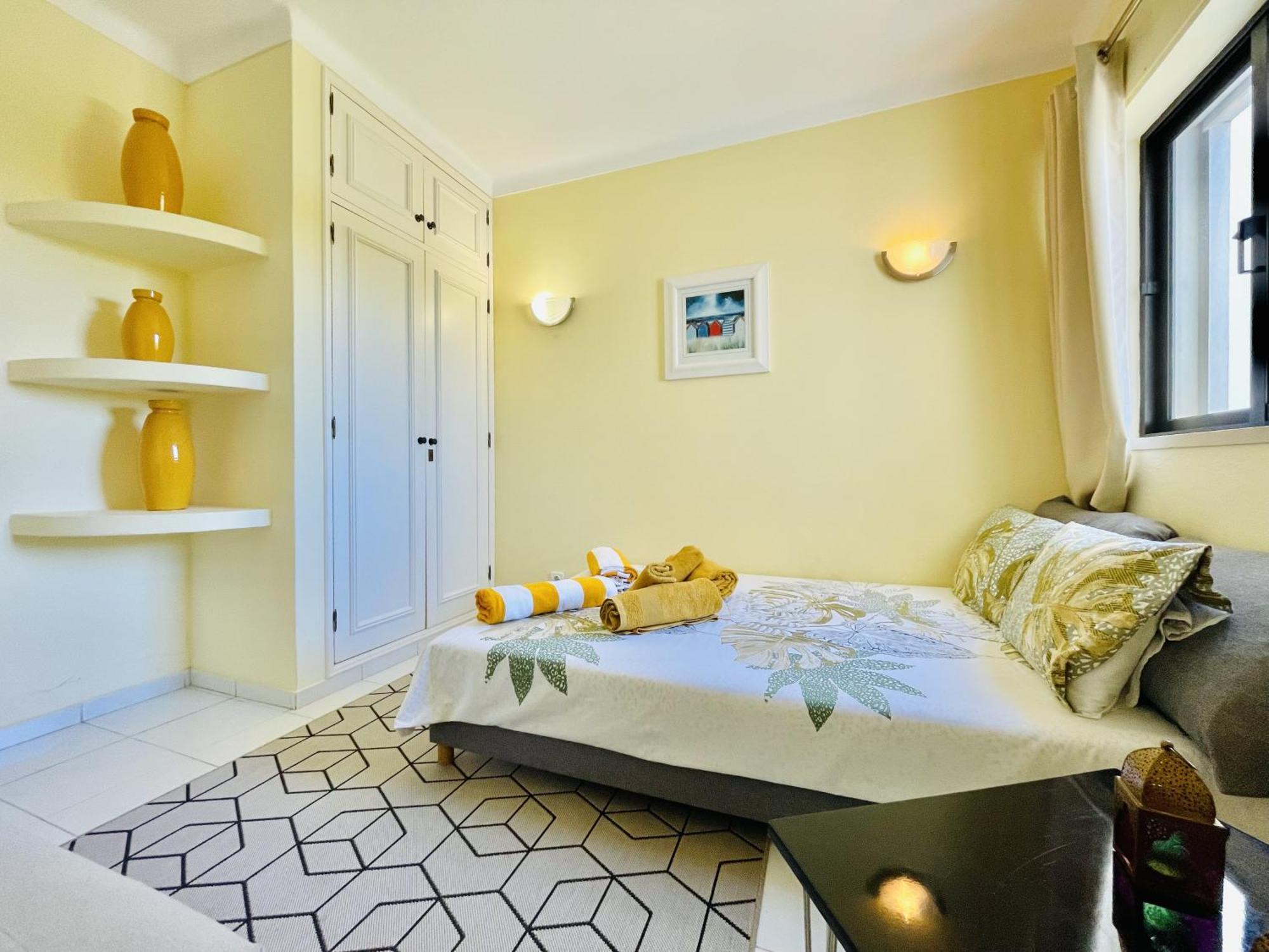 Lavanda - 2 Bedrooms - 3 Level Pool - Garden - Beach 1Km Estômbar Екстериор снимка