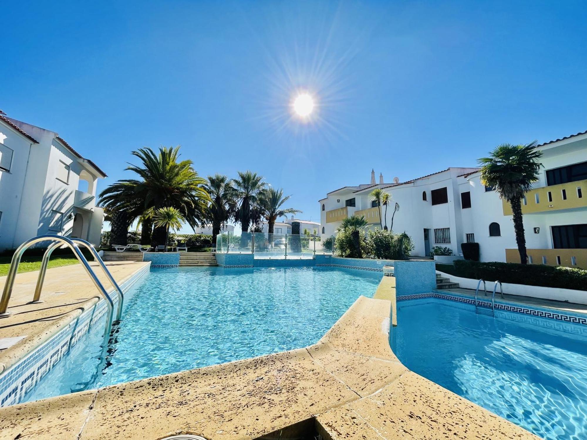 Lavanda - 2 Bedrooms - 3 Level Pool - Garden - Beach 1Km Estômbar Екстериор снимка